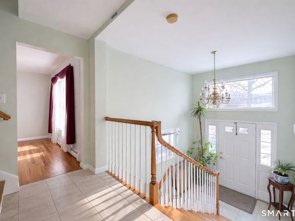 98 Scofield Avenue, Stamford CT 06906