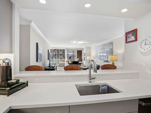 25 Forest Street APT 4A, Stamford CT 06901