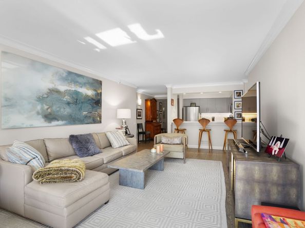 25 Forest Street APT 4A, Stamford CT 06901