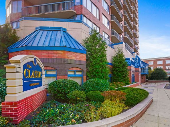 25 Forest Street APT 4A, Stamford CT 06901