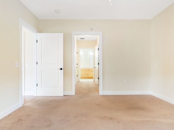 332 Still Water Circle 332, Brookfield CT 06804