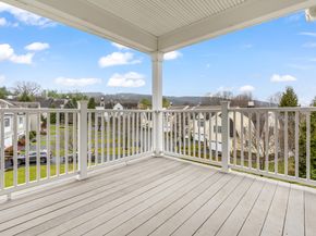 332 Still Water Circle 332, Brookfield CT 06804