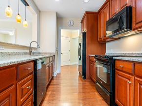 332 Still Water Circle 332, Brookfield CT 06804