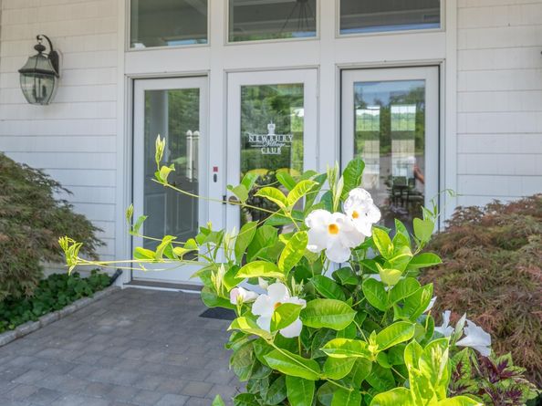 332 Still Water Circle 332, Brookfield CT 06804