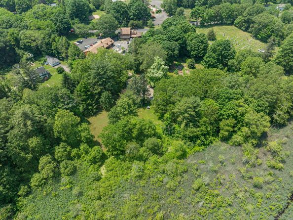 354 Black Rock Turnpike, Easton CT 06612