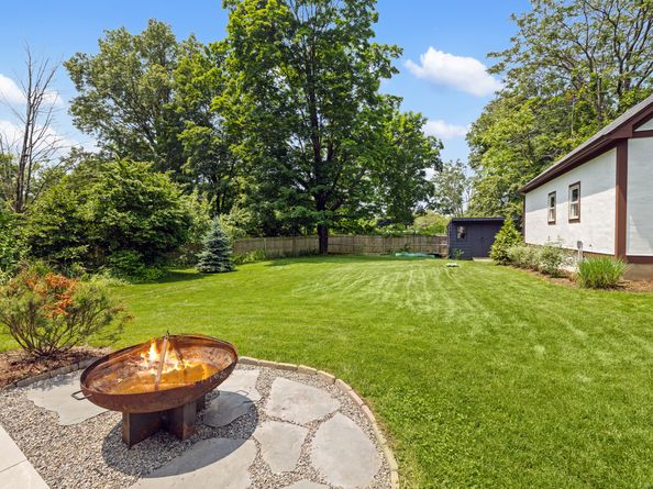179 Compo Road S, Westport CT 06880