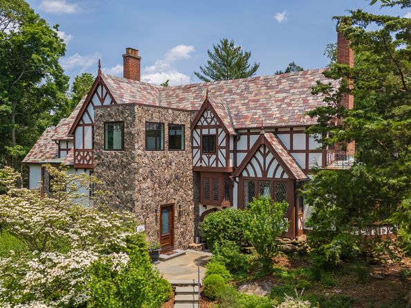 179 Compo Road S, Westport CT 06880