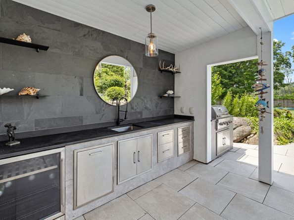 179 Compo Road S, Westport CT 06880