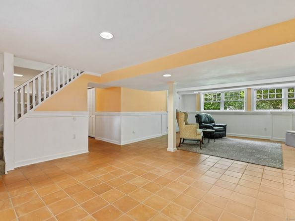 91 Fox Run Road, New Canaan CT 06840