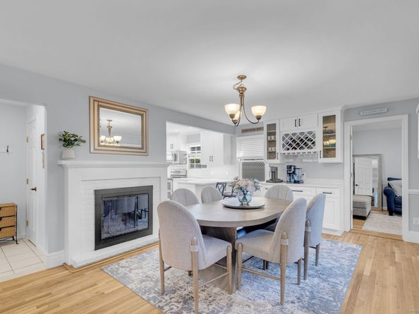 19 Assisi Way, Norwalk CT 06851