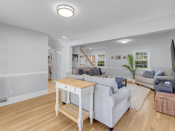 19 Assisi Way, Norwalk CT 06851