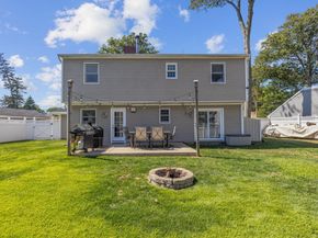 19 Assisi Way, Norwalk CT 06851