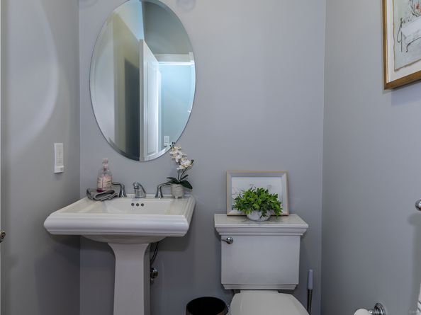 13 Enclave Drive 13, Danbury CT 06810