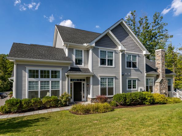 13 Enclave Drive 13, Danbury CT 06810