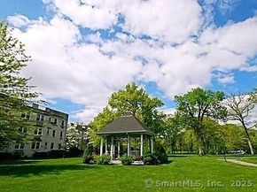 126 woodside Green 1A, Stamford CT 06901