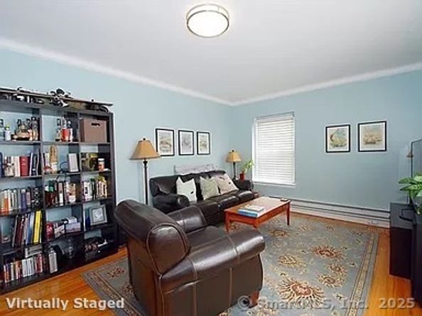 126 woodside Green 1A, Stamford CT 06901