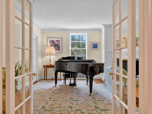 88 Main Street, Ridgefield CT 06877