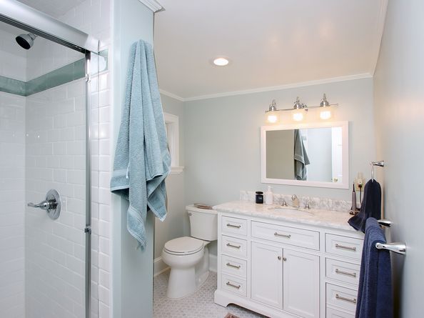 8 Hawleyville Road, Bethel CT 06801