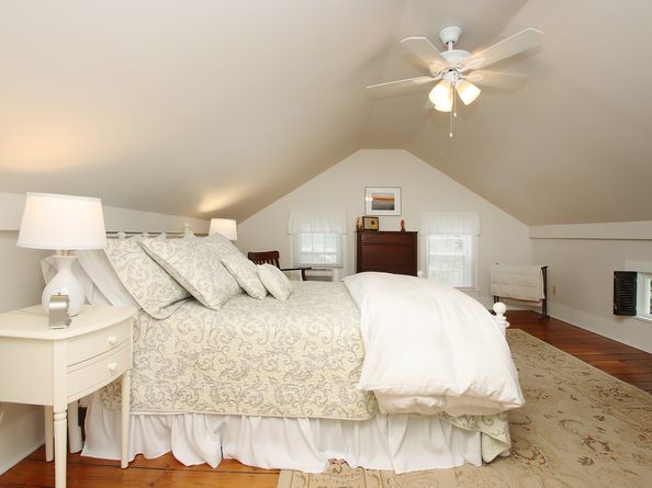 8 Hawleyville Road, Bethel CT 06801