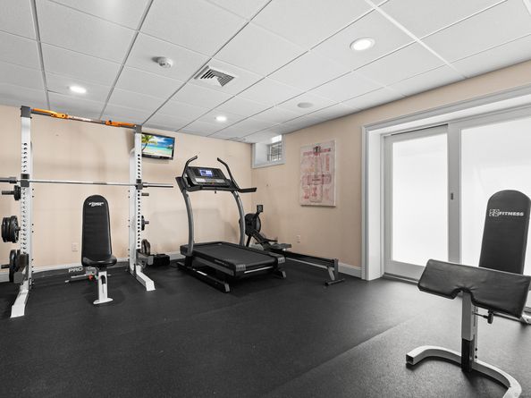 40 Wildwood Road, Stamford CT 06903