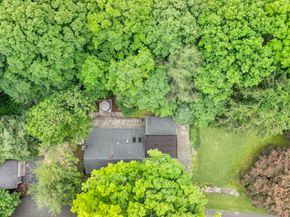 105 Ladder Hill Road N, Weston CT 06883