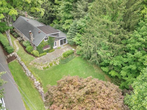 105 Ladder Hill Road N, Weston CT 06883
