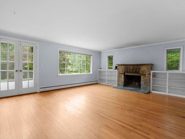 105 Ladder Hill Road N, Weston CT 06883