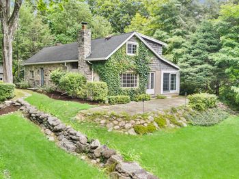 105 Ladder Hill Road N