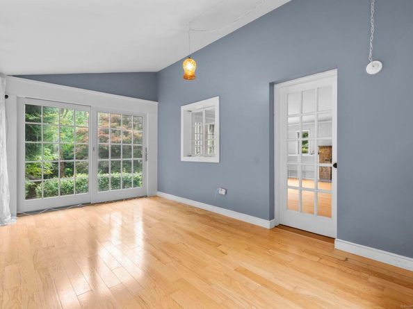 105 Ladder Hill Road N, Weston CT 06883