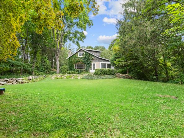 105 Ladder Hill Road N, Weston CT 06883