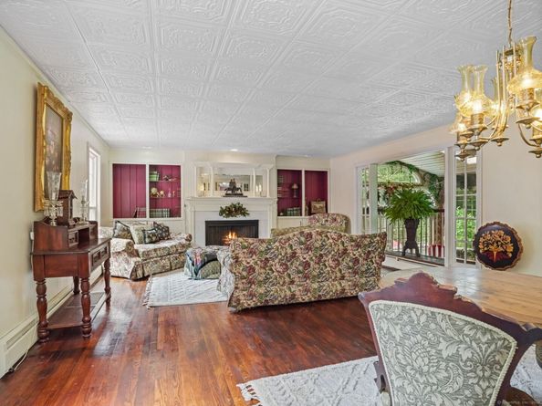4 Whippoorwill Lane, Weston CT 06883