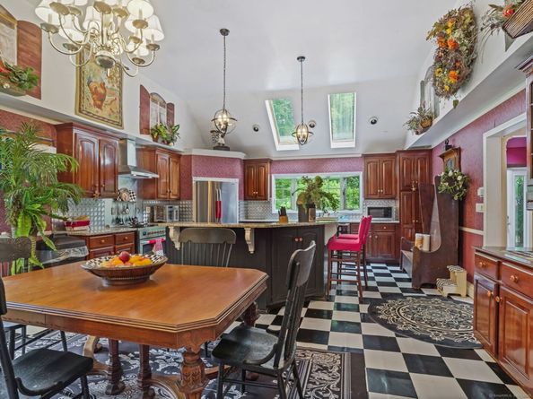 4 Whippoorwill Lane, Weston CT 06883
