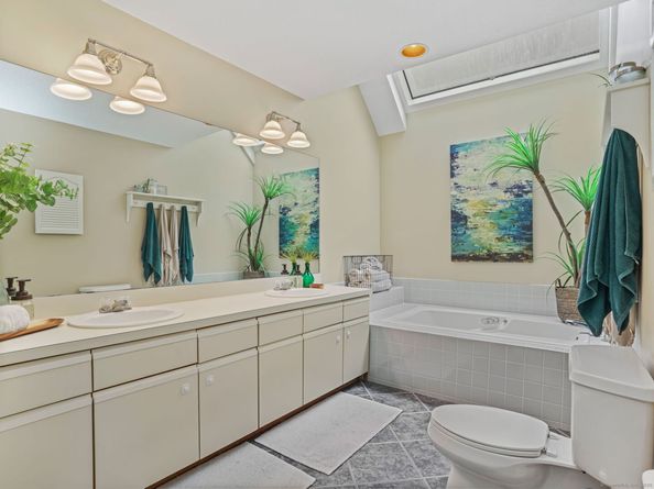 36 Wilton Crest 36, Wilton CT 06897