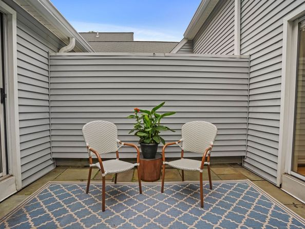 36 Wilton Crest 36, Wilton CT 06897