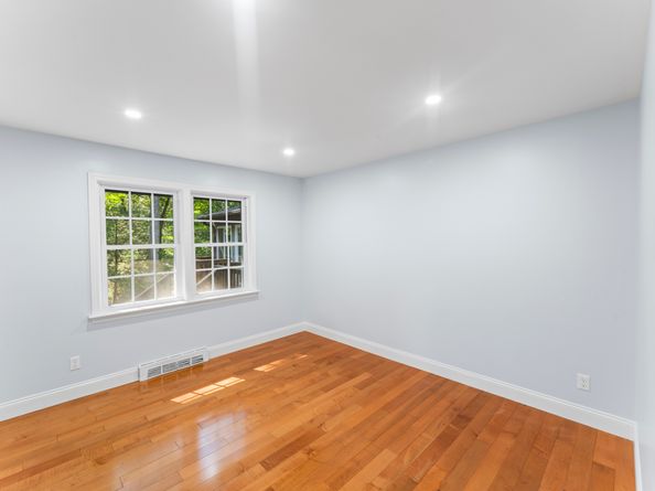 83 Buck Hill Road, Easton CT 06612