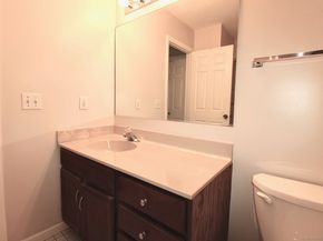 717 Hawley Glen 18, Stratford CT 06614