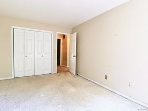 717 Hawley Glen 18, Stratford CT 06614