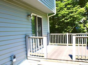 717 Hawley Glen 18, Stratford CT 06614