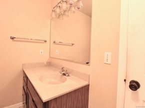 717 Hawley Glen 18, Stratford CT 06614