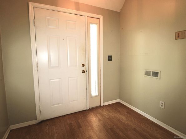 717 Hawley Glen 18, Stratford CT 06614
