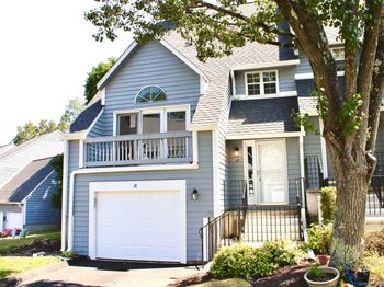 717 Hawley Glen