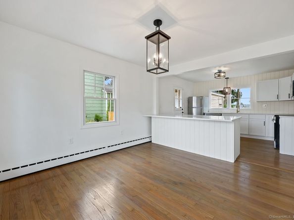 675 Goldenrod Avenue, Bridgeport CT 06606