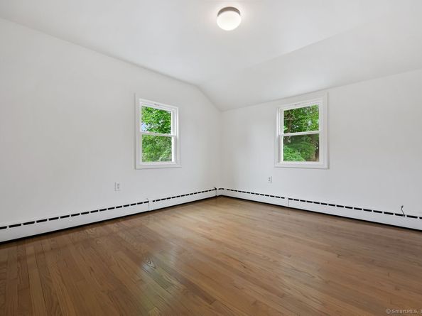 675 Goldenrod Avenue, Bridgeport CT 06606