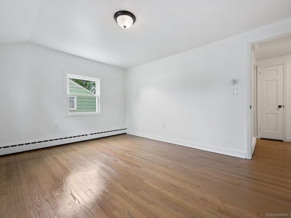 675 Goldenrod Avenue, Bridgeport CT 06606