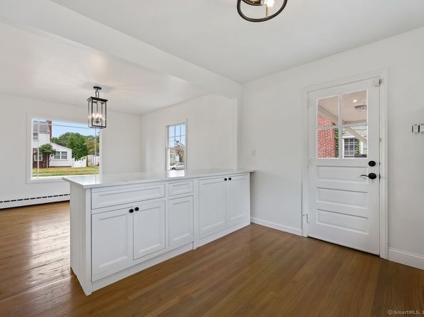 675 Goldenrod Avenue, Bridgeport CT 06606