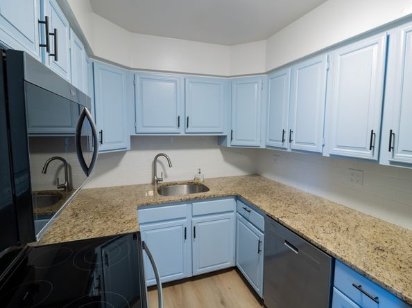 38 Padanaram Avenue 24, Danbury CT 06811