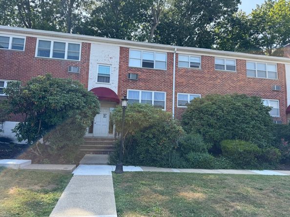 11 Bedford Avenue APT E4, Norwalk CT 06850