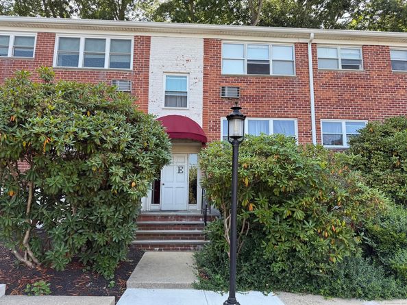 11 Bedford Avenue APT E4, Norwalk CT 06850