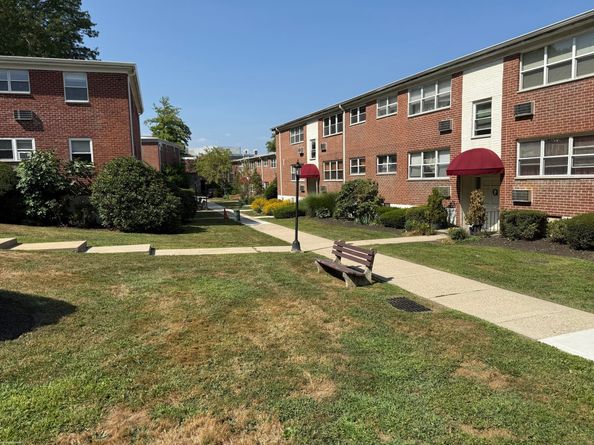 11 Bedford Avenue APT E4, Norwalk CT 06850