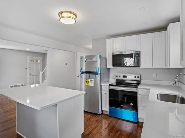 26 Bankside Street, Bridgeport CT 06606